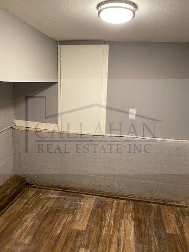 Building Photo - Park Hill Updated 4 bedroom
