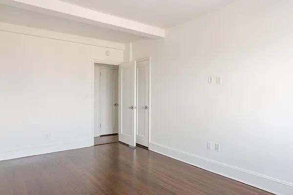 Building Photo - 510 W 110th St