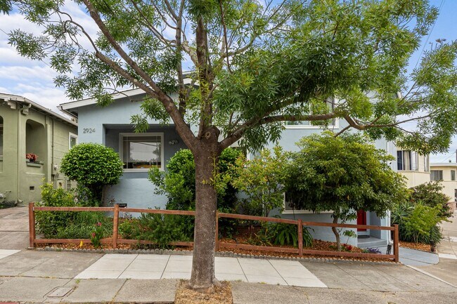 Building Photo - 2924 Morcom Ave