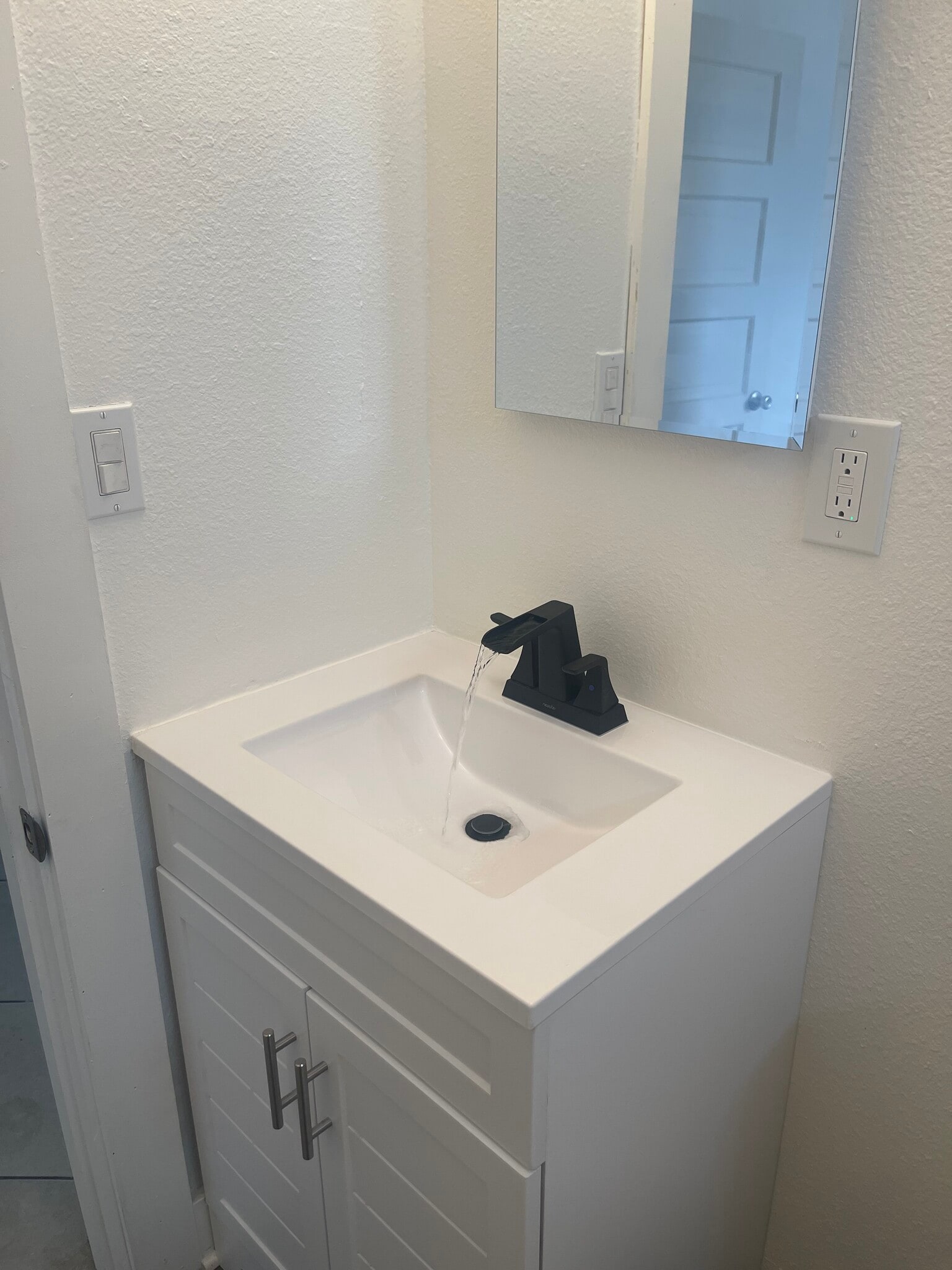 New sink - 704 S Soto St