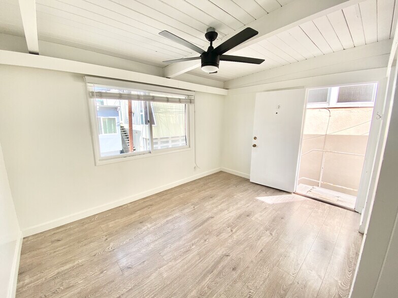 Building Photo - 121 Rosecrans Pl