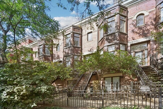 Building Photo - 1341 S Indiana Ave