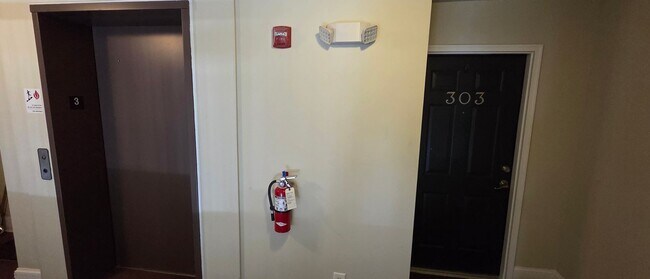 Building Photo - 130 Shallowford Reserve Dr