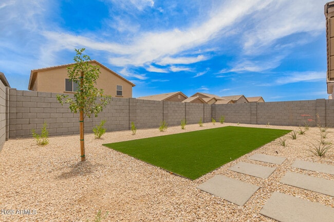 Building Photo - 17065 W Alice Ave