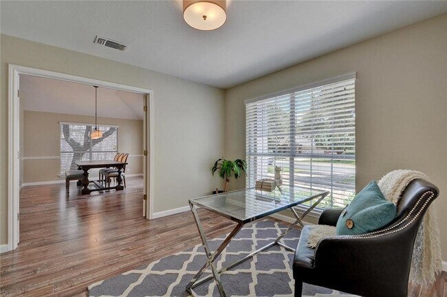 Building Photo - 8604 Neider Dr