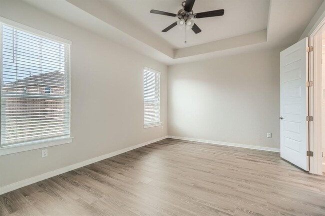 Building Photo - 2032 Wilsons Warbler Dr