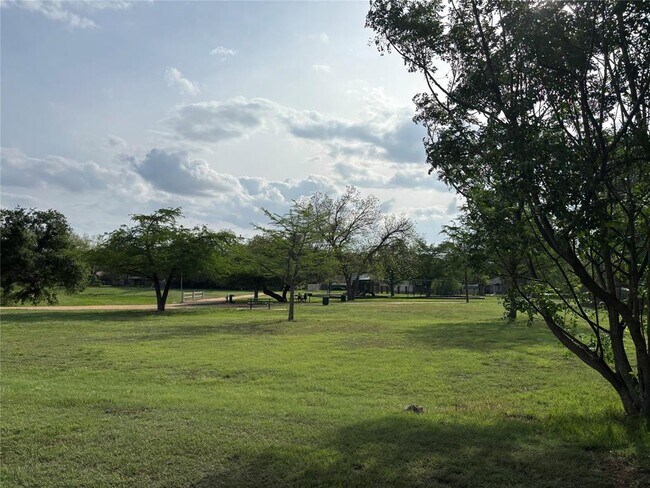 Building Photo - 10616 Mellow Meadow Dr