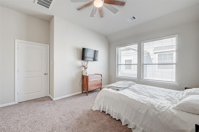 Building Photo - 2523 Terrace Point Dr