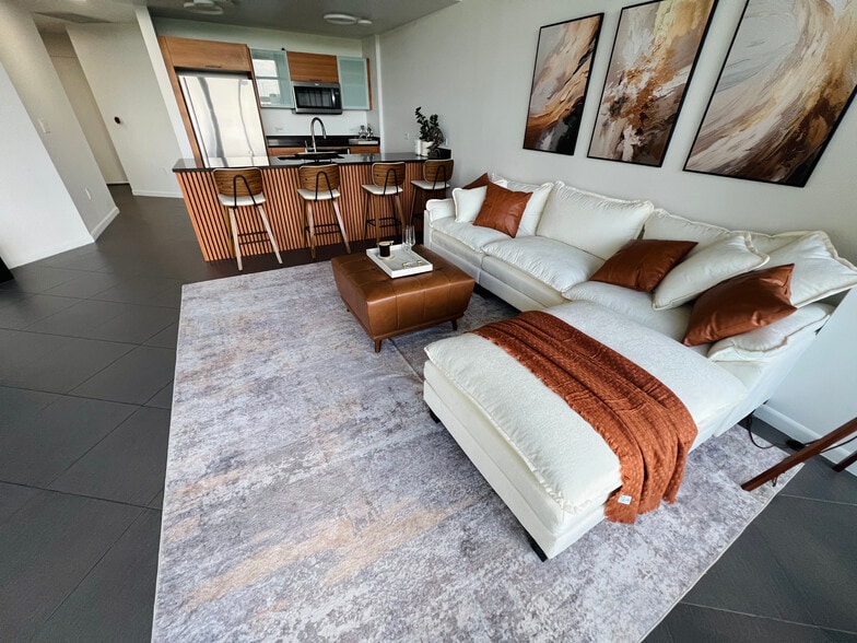 Building Photo - 3301 NE 1st Ave