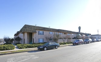 Building Photo - Valley Greens Apartments