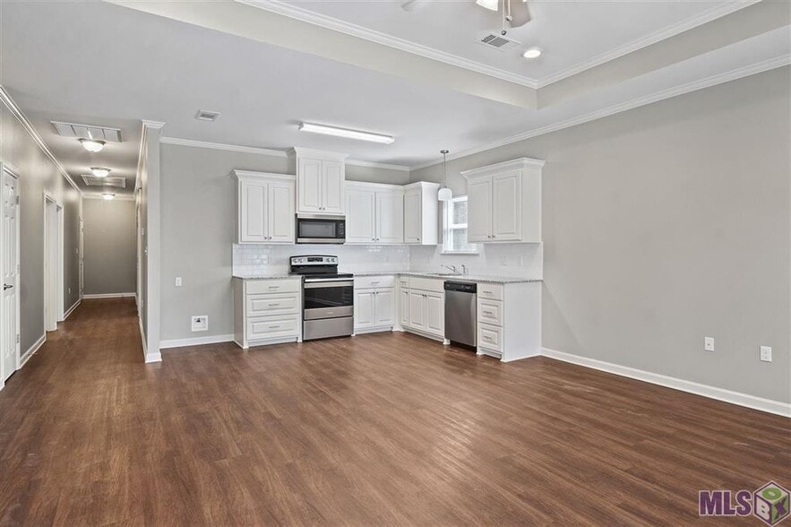 Building Photo - 12099 Pendarvis Ln