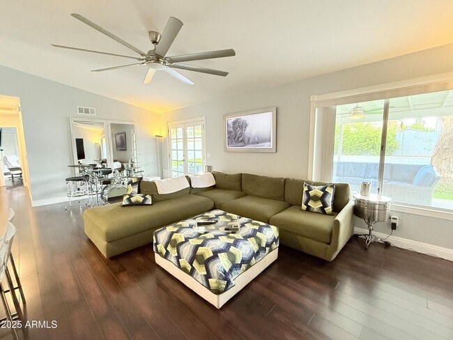 Building Photo - 6814 E Sandra Terrace