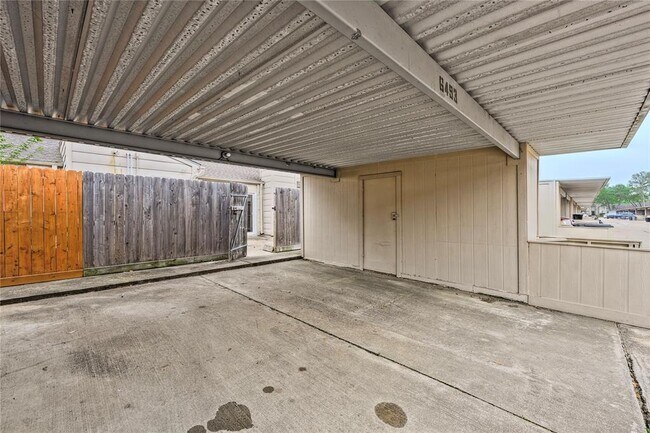 Building Photo - 6493 Alisa Ln