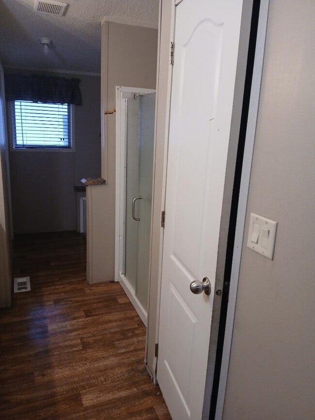 Building Photo - 926 Mosely Street