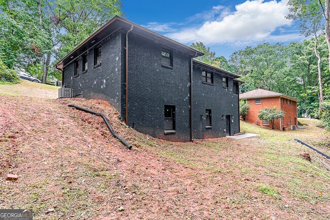 Building Photo - 1300 Aniwaka Ave SW