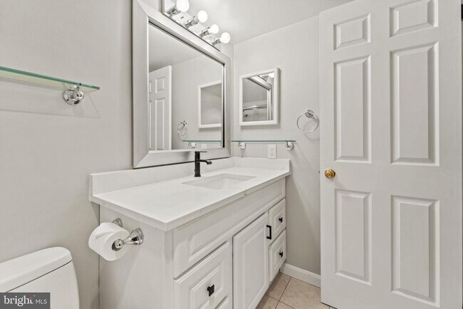 Building Photo - 7640 Tremayne Pl