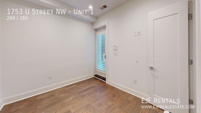 Building Photo - U Street Corridor Two Bedroom For Rent! Pe...