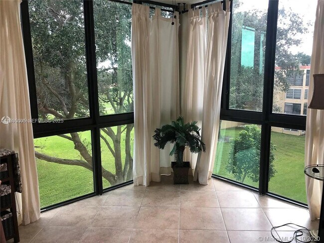 Building Photo - 9440 SW 8th St