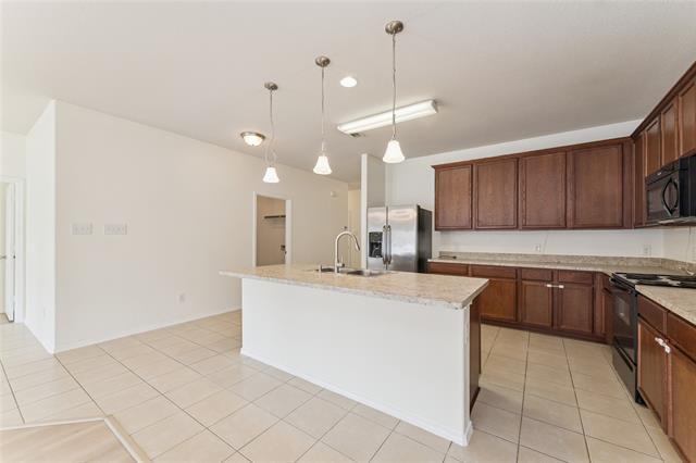 Building Photo - 9108 Blackstone Dr