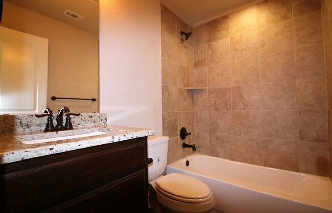Building Photo - No Water Bill. No Lawn Care. Just Move In. | 3BD/2BA Duplex in Weatherford TX | Ready Now — Act F...
