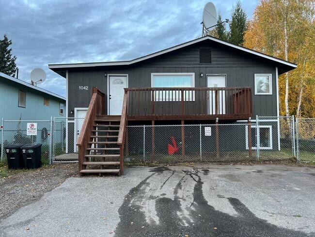 Primary Photo - 26th Ave 1042*