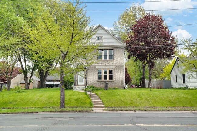 Primary Photo - 1360 Dale St N
