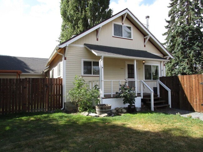 Primary Photo - 701 Marshall Ave