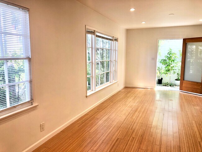 Loking from Dining area to Front Door - 12114 Ohio Ave