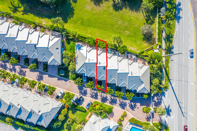 Building Photo - 774 Seaview Dr