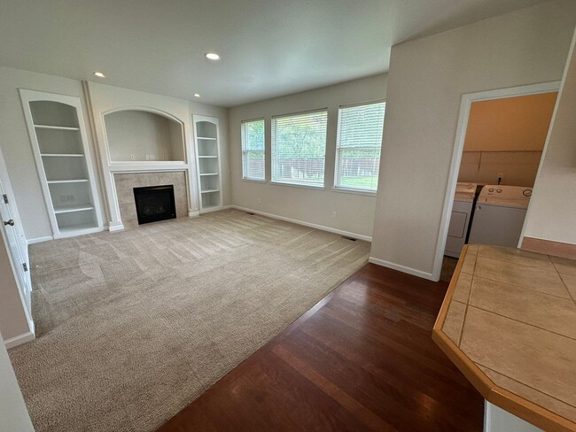 Building Photo - Sanders Mill Neighborhood 3 Bedroom, 2 Bat...