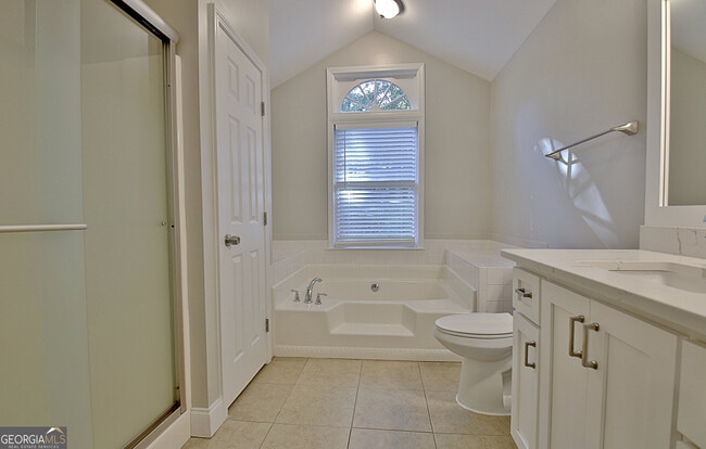 Building Photo - 338 Summer Pl