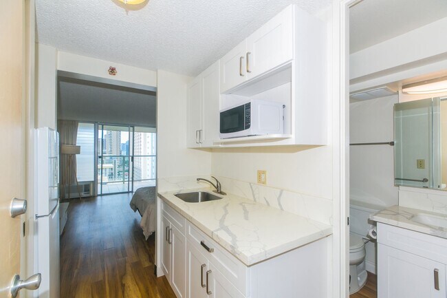 Building Photo - 445 Seaside Ave