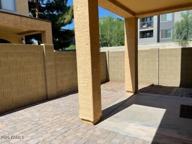 Building Photo - 2401 E Rio Salado Pkwy
