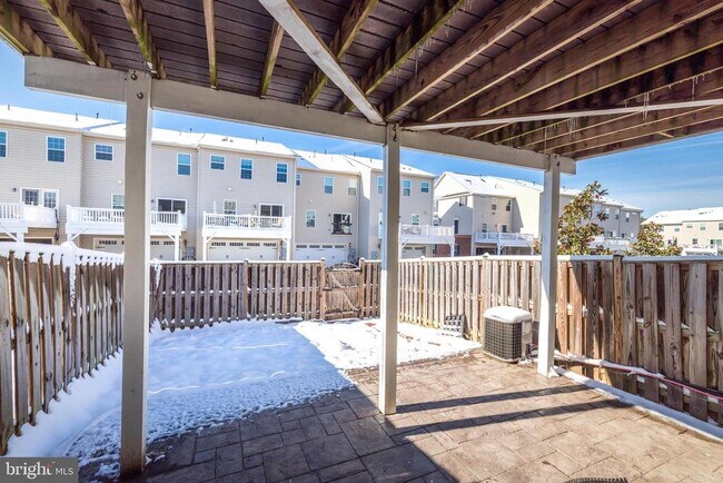 Building Photo - 25767 Double Bridle Terrace