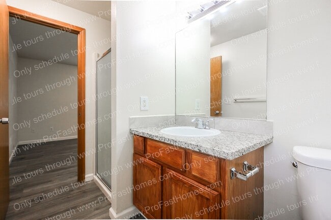 Building Photo - 6416 SE 139th Ave
