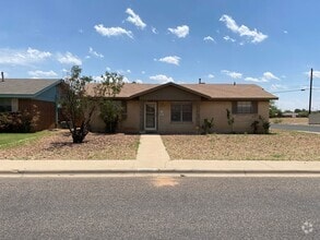 Building Photo - Great Home with lots of updates