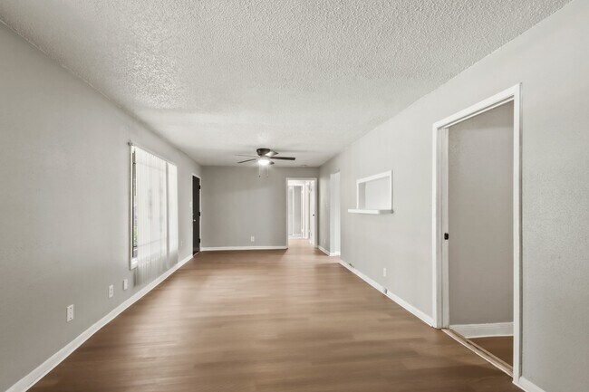 Primary Photo - 7306 Parker Rd