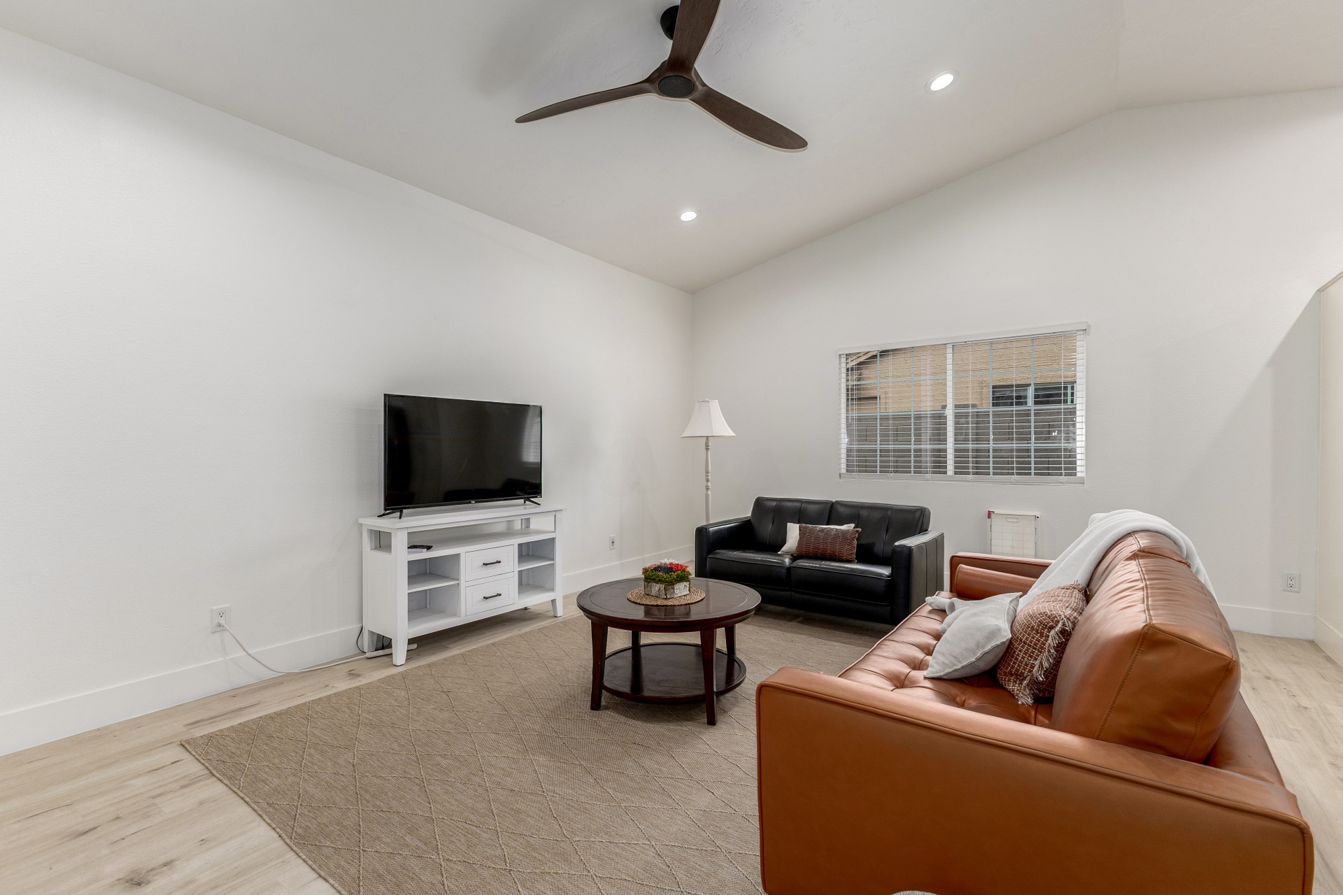 Building Photo - 15433 N 63rd St