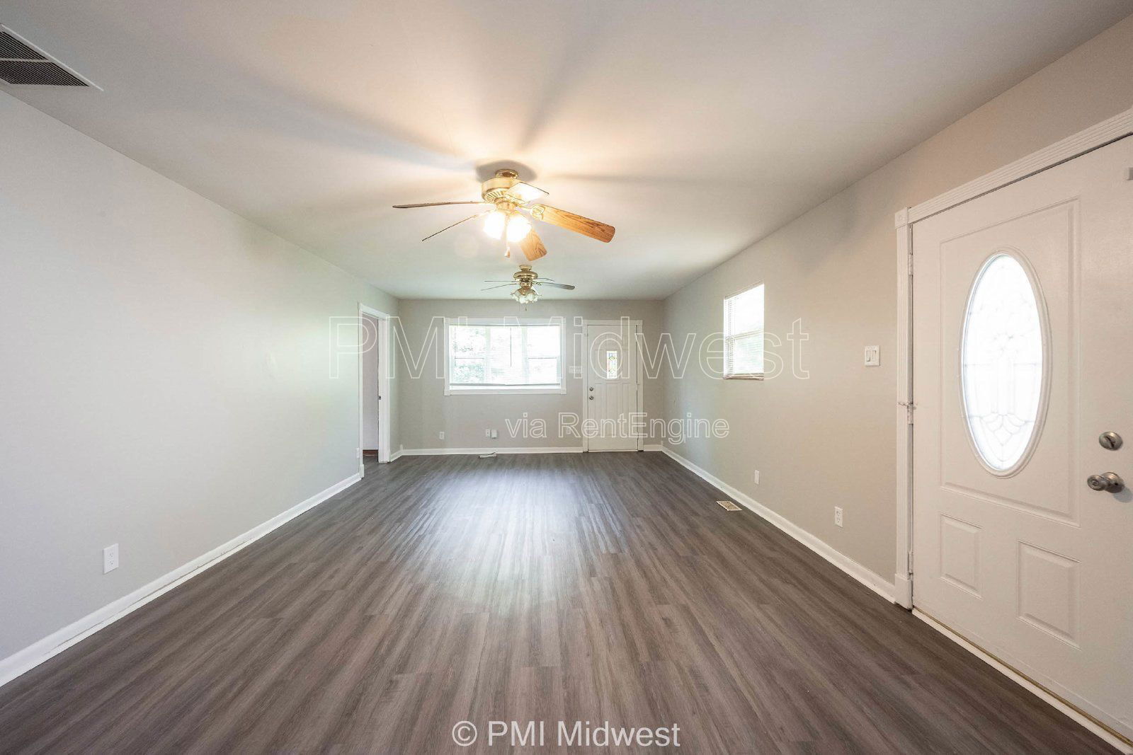 Building Photo - 3748 N Hawthorne Ln