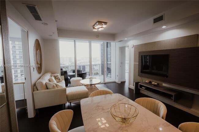 Building Photo - 18201 Collins Ave