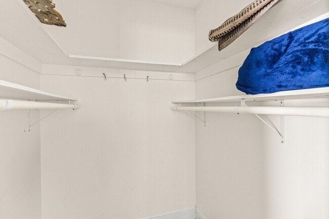 Building Photo - 1121 N 66 Terrace