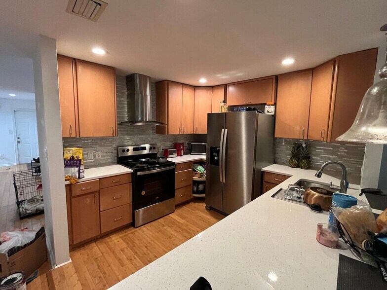Building Photo - 134 Sparrow Dr