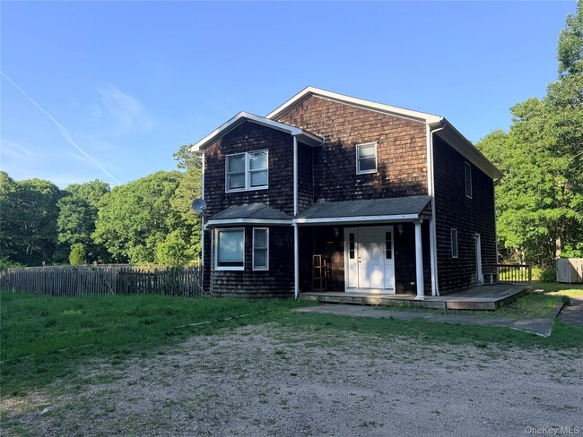 Building Photo - 484 N Magee St