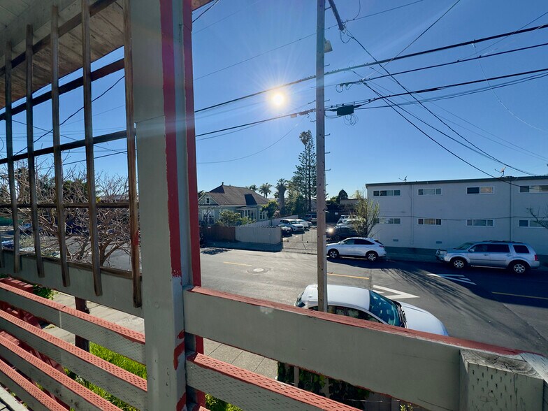 Building Photo - 2835 California St