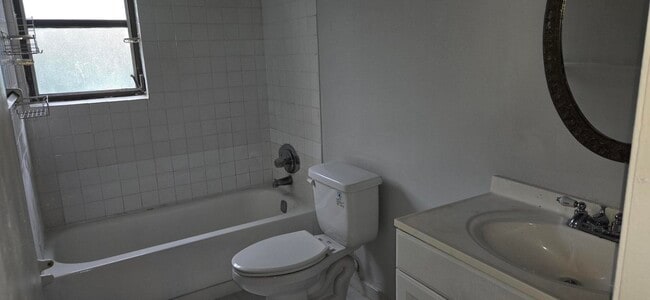 Building Photo - 3177 Coral Hills Dr