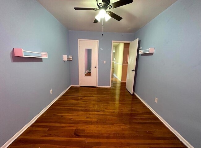 Building Photo - 374A Cator Avenue Unit 1