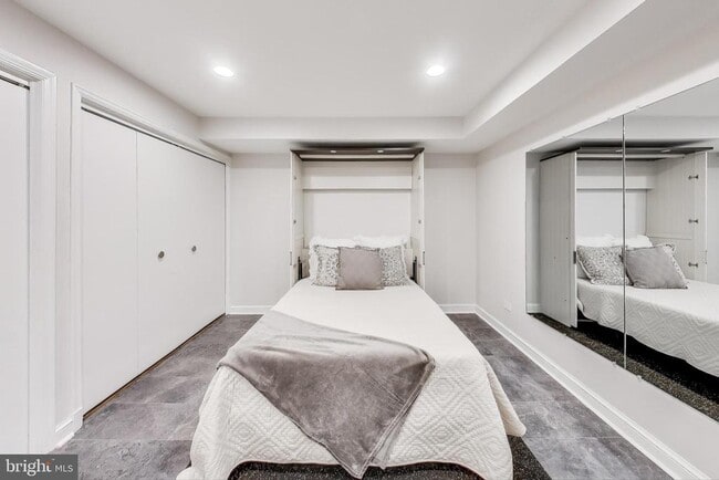 Building Photo - 117 Quay St