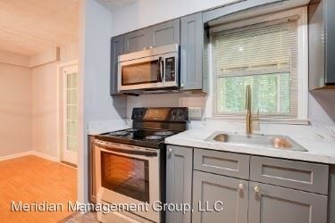 Building Photo - 800-851 Burns Walk Ct NW