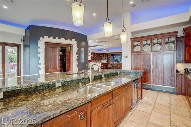 Building Photo - 1608 Liege Dr