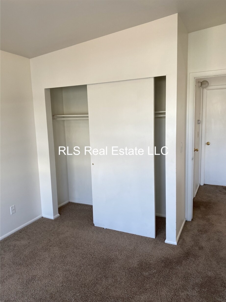 Building Photo - 8705 S Altair Drive